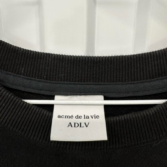 Acme de La Vie ADLV Girl Colorful Painted Hands Crewneck Size Large - Picture 6 of 7